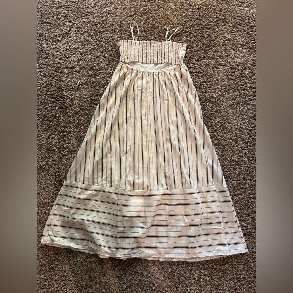 Flowy Brown and Creme Striped Maxi Dress - Picture 4 of 6